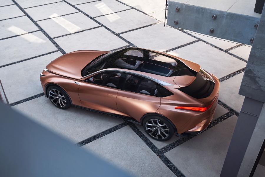  Lexus LF-1 Limitless 2018 года  (фото 33 из 72)